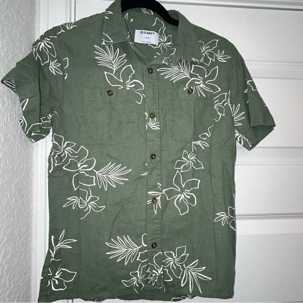 Old Navy Boys’ Plaid Stripe Floral Print Polo Button Down Shirt Lot of 4